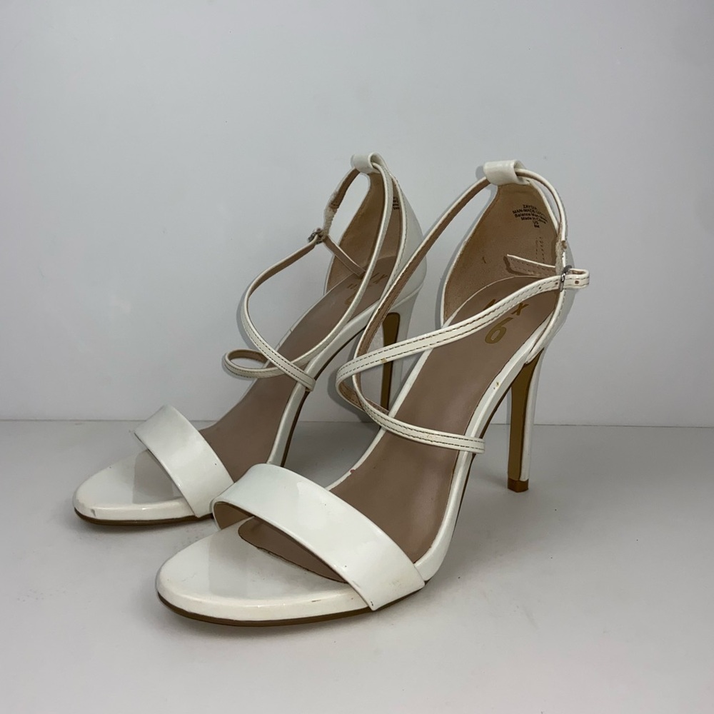 Heels Sandals White 4 inches Size 8 Mix No. 6